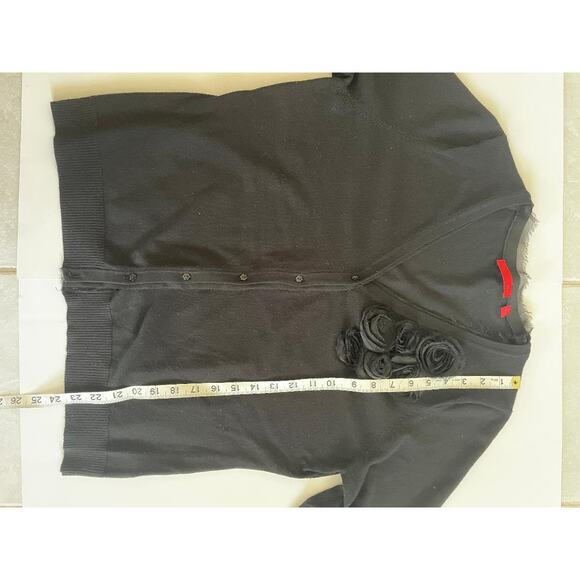 Red Black Sweater with Flowers‎ Three Quarter Sleeves Size X-Large - Picture 4 of 7